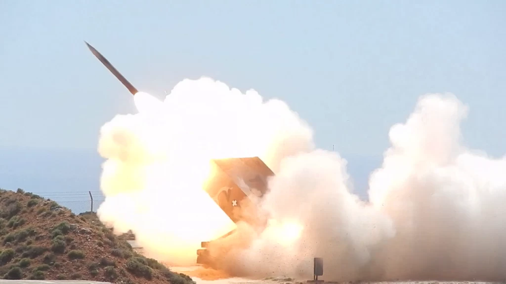 Καταιγισμός πυρός! Το πυροβολικό... δείχνει τα δόντια του (βίντεο)